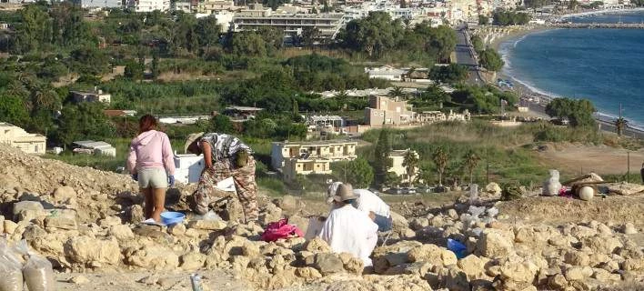 Βρέθηκαν Πρωτομινωικοί ελίτ τάφοι στη Σητεία – Με περίτεχνες χάντρες από χρυσό και κρύσταλλο!